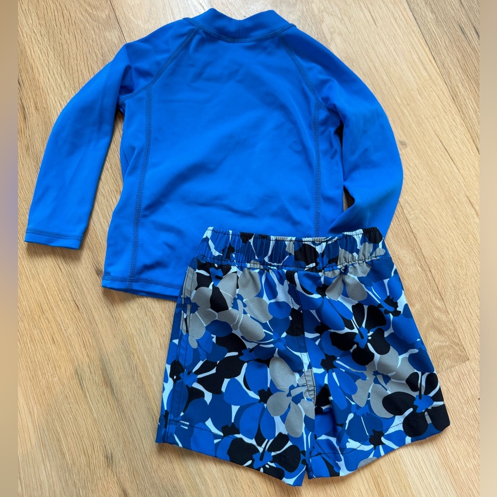 Amazon Essentials • Infant Swim Trunks & Rash Guard • 6 Months - Picture 2 of 3